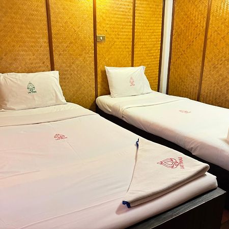 Collection O Khu Mueang Near Tha Phae Gate Formerly Lai Thai Guesthouse Чиангмай Екстериор снимка