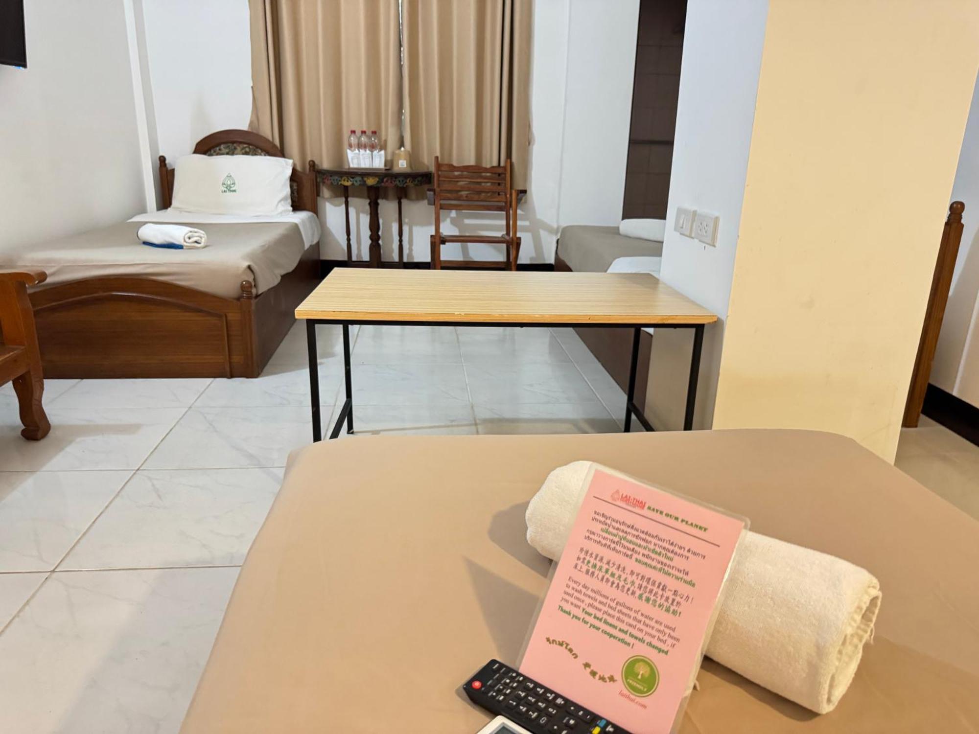 Collection O Khu Mueang Near Tha Phae Gate Formerly Lai Thai Guesthouse Чиангмай Екстериор снимка