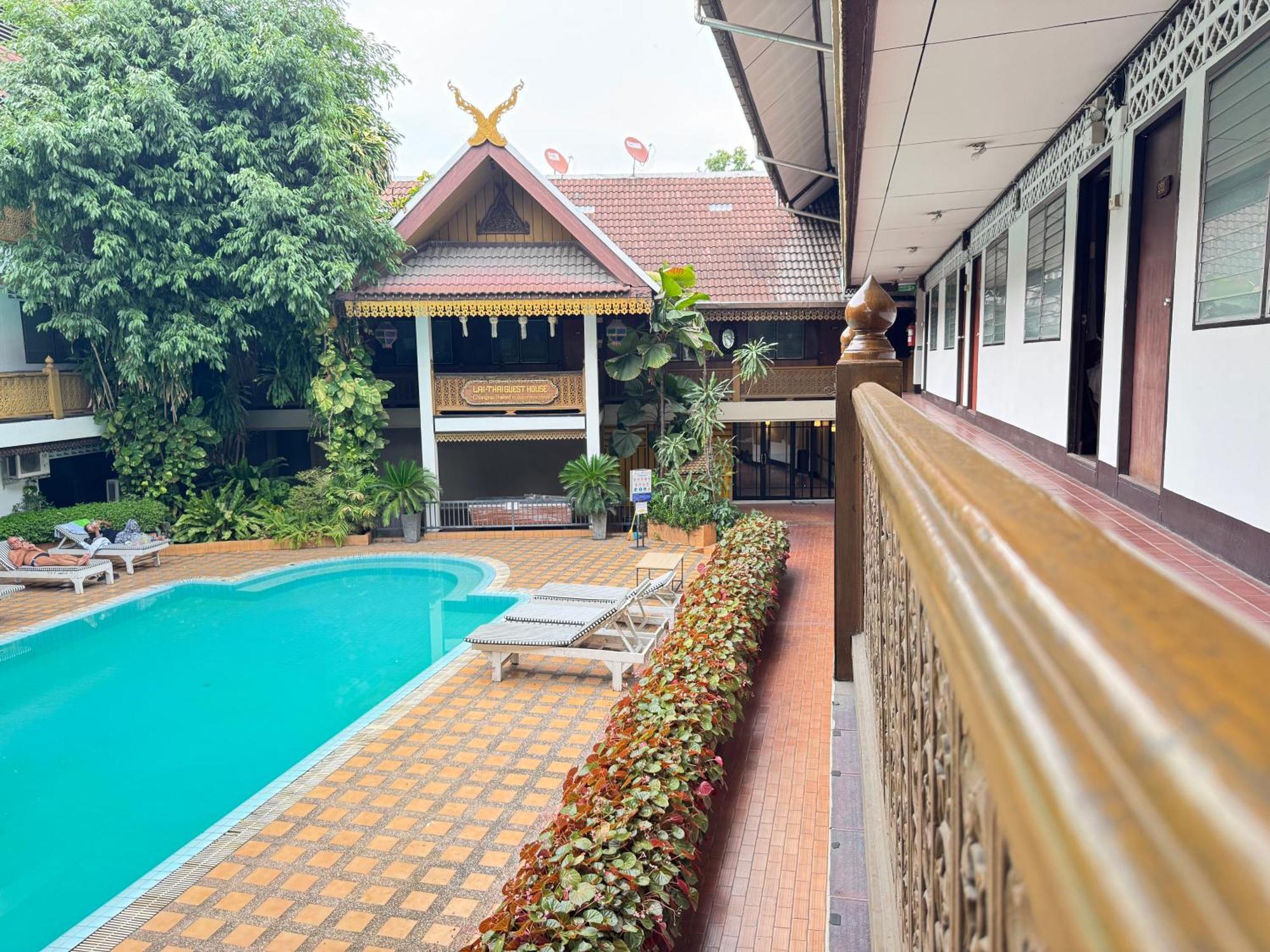 Collection O Khu Mueang Near Tha Phae Gate Formerly Lai Thai Guesthouse Чиангмай Екстериор снимка